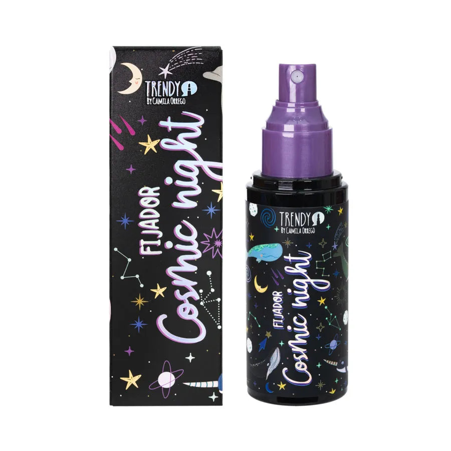 Fijador Cosmic Night maquillaje prolongado y fresco en presentación con caja decorada con temática espacial, ideal para fijar el maquillaje todo el día.